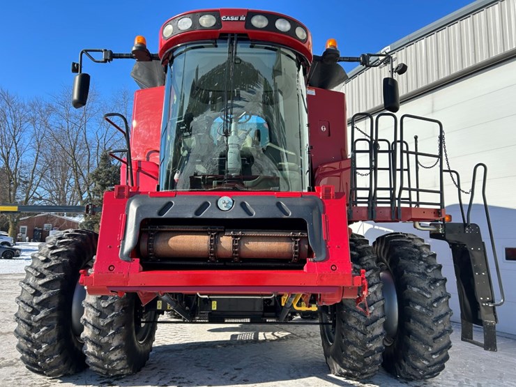 2007-case-ih-7010-image-5