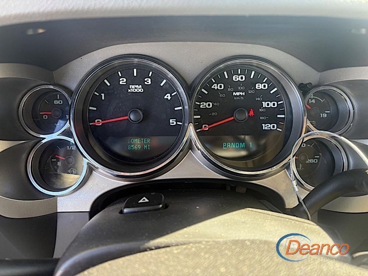 2011-chevrolet-silverado-3500-image-14