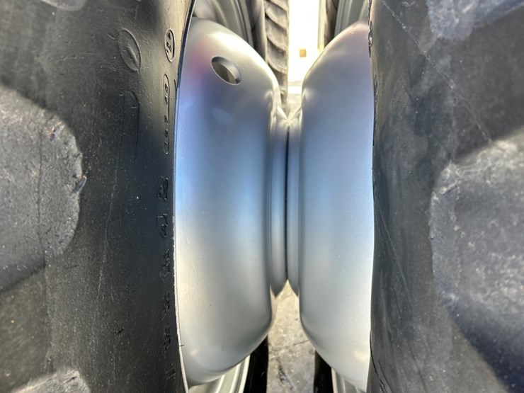 2007-case-ih-7010-image-54