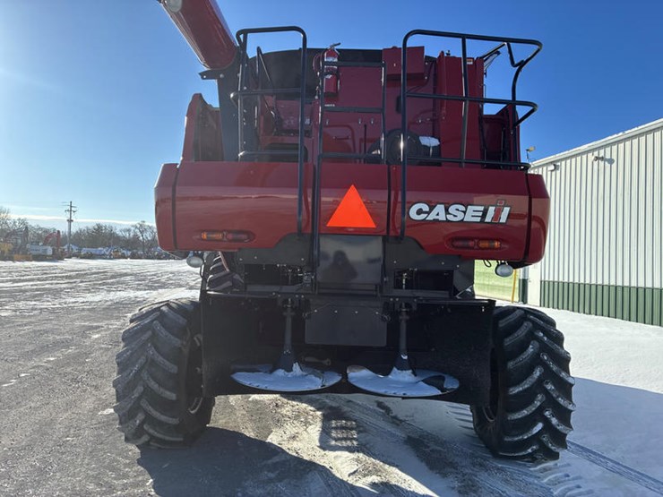 2010-case-ih-6088-image-7