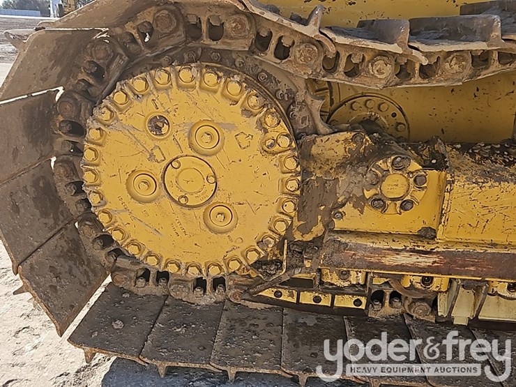 2023-caterpillar-d4-image-9