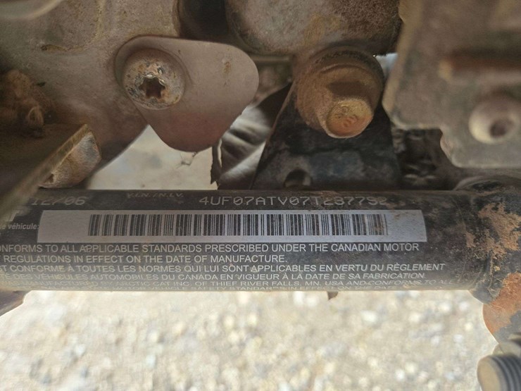 2007-arctic-cat-700-image-14