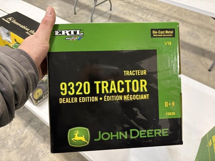 john-deere-9320-image-3