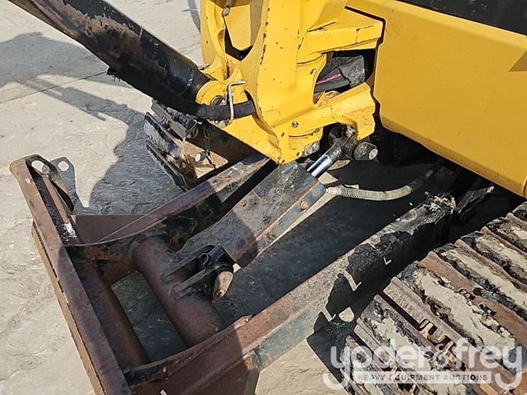 2015-caterpillar-303e-cr-image-21