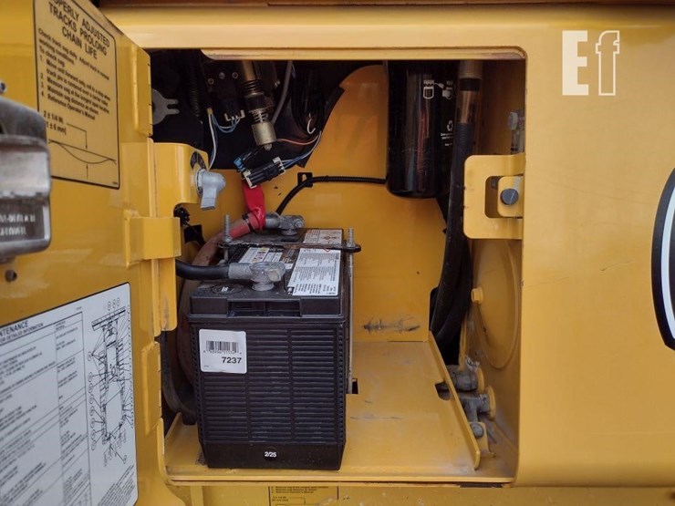 2016-deere-450j-lgp-image-43