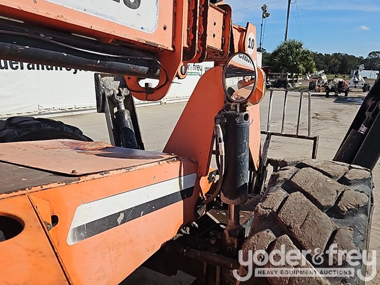 2013-sky-trak-10054-image-9