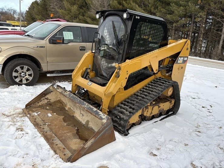 2017-caterpillar-239d-image-1