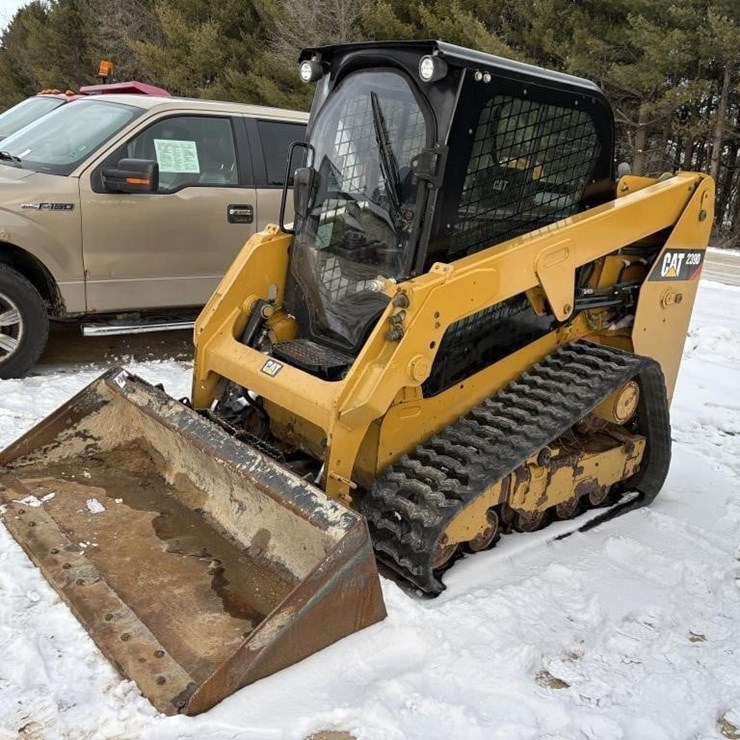 2017 CATERPILLAR 239D