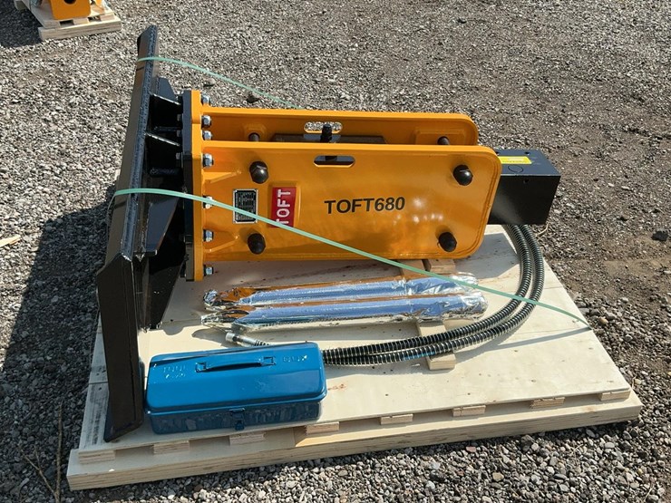 2025-new-holland-l213-image-8