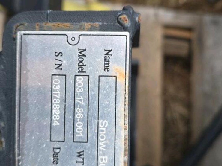 new-86"-4-way-blade-for-skid-steer-image-3