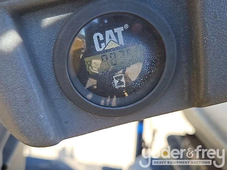 2012-caterpillar-ap-655d-image-40