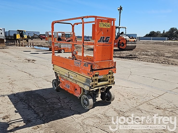 2016-jlg-1930es-image-6