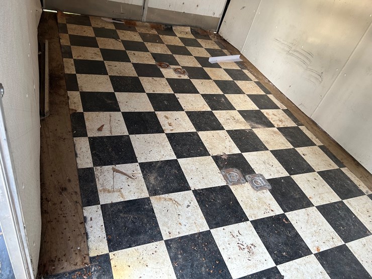 #8-•-2003-model-14’-image-8