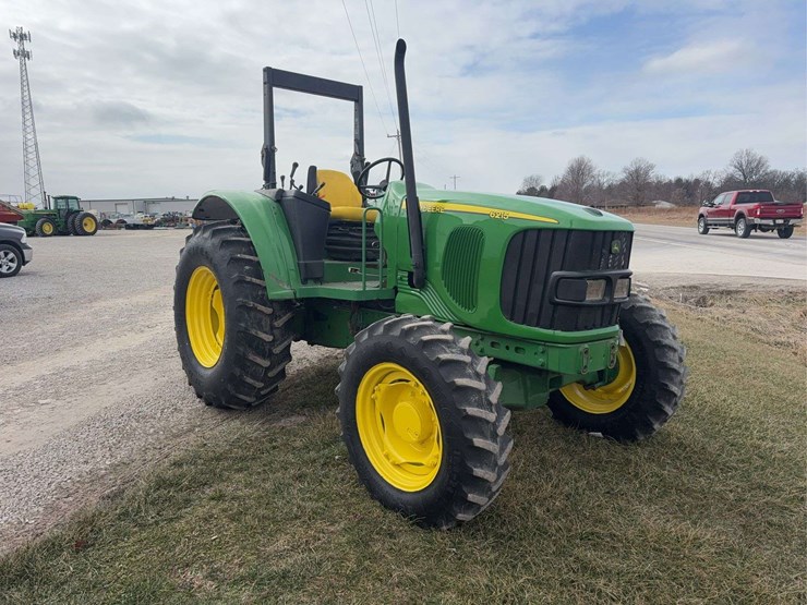 john-deere-6215-image-1