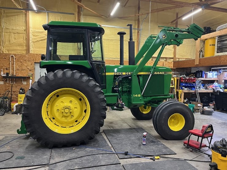 1980-john-deere-4440-full-restore-image-4