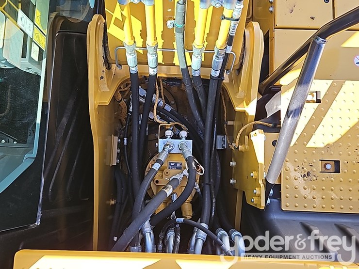 2023-caterpillar-313gc-image-36