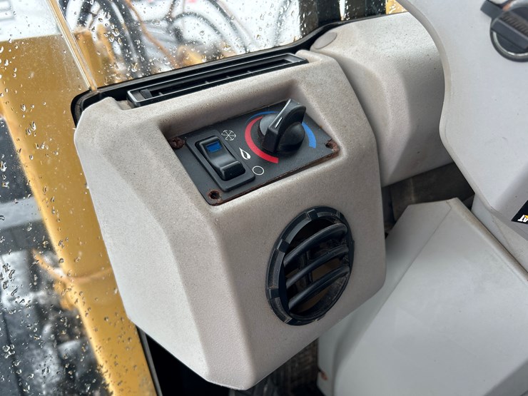 caterpillar-903d-image-72