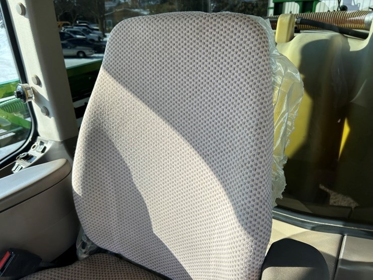 2015-john-deere-r4030-image-50