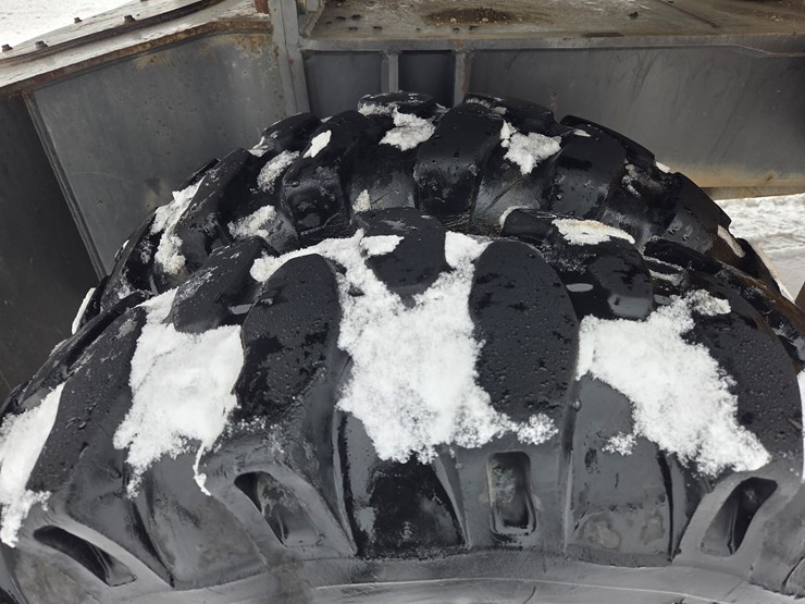 2010-volvo-ew180c-image-78