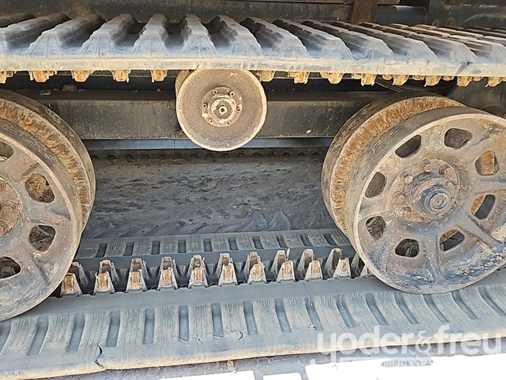 2013-prinoth-panther-t8-image-23