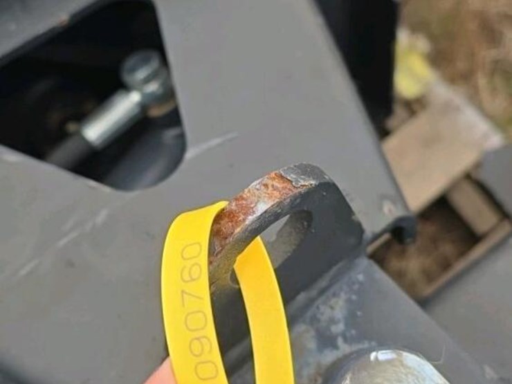 new-86"-4-way-blade-for-skid-steer-image-4