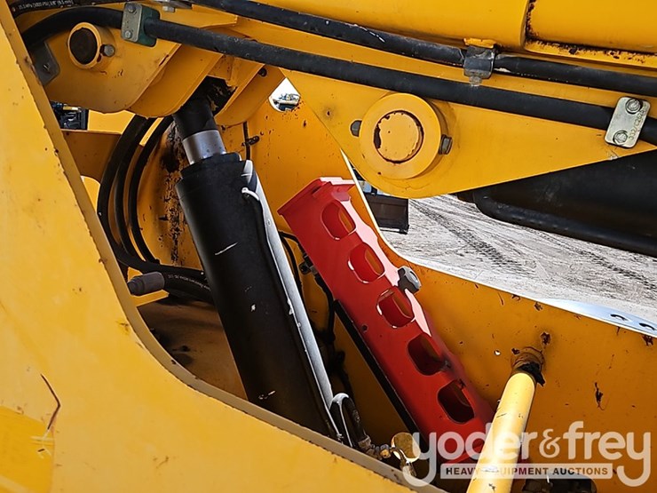 2016-jcb-510-56-image-11