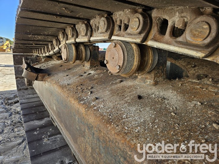 2021-komatsu-pc360-lc-11-image-23