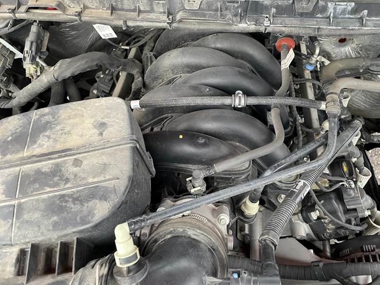 2021-ford-f350-xl-image-38