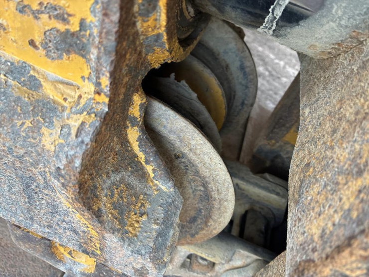 2016-caterpillar-d6n-lgp-image-41