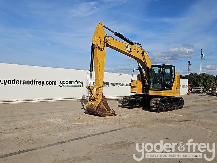 2021-caterpillar-325-image-2