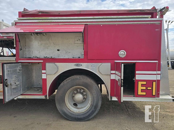 1993-freightliner-fl80-image-15