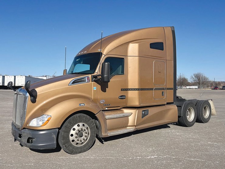 2022-kenworth-t680-image-1