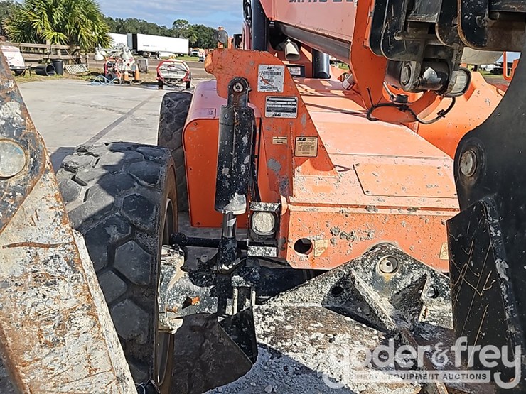 2018-sky-trak-10054-image-13