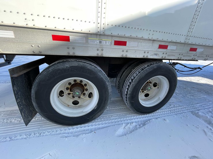 2022-stoughton-trailer-image-17