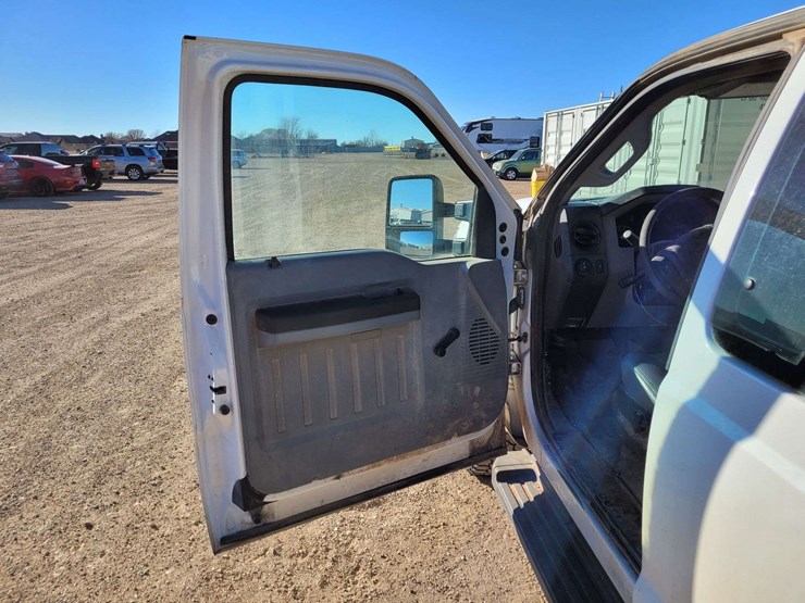 2014-ford-f250-image-10