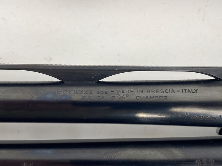 #17-•-#1459-•-perazzi-model-mx5c-3-barrel-set-over-/-under-shotgun-12,-20,-and-28-ga-image-14