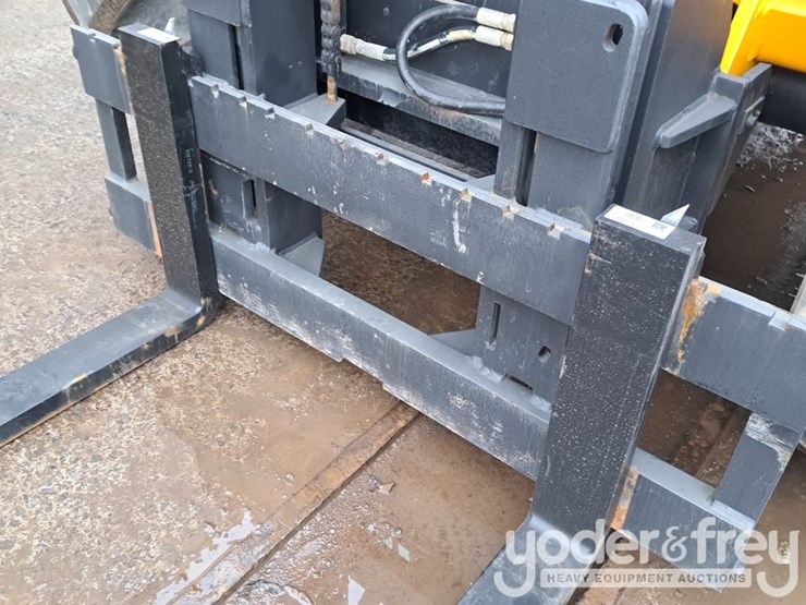 2019-jcb-940-image-14