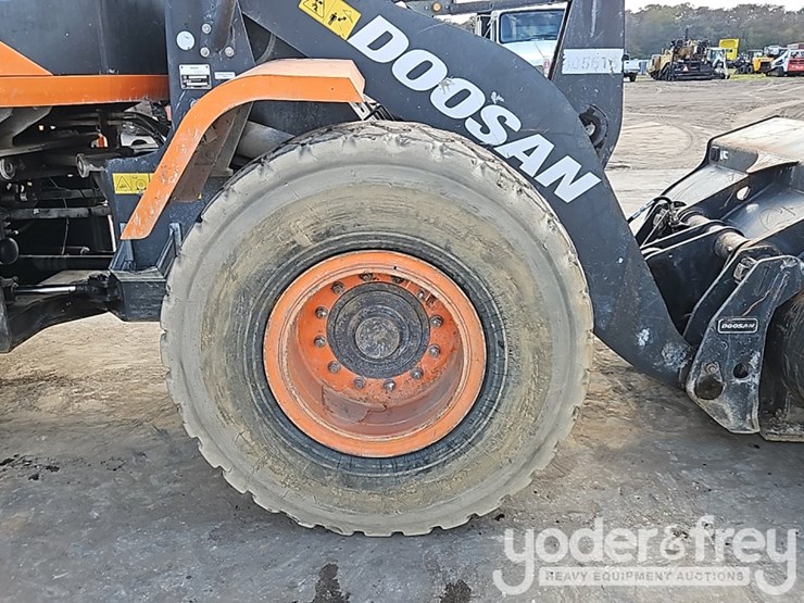 2019-doosan-dl250-5-image-10