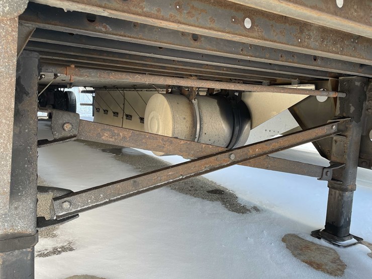 2012-utility-reefer-image-14