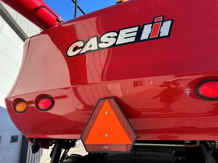 2007-case-ih-7010-image-16