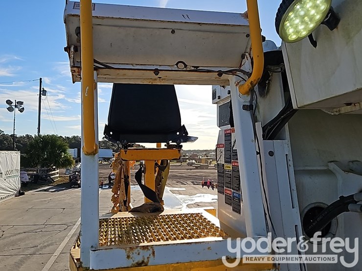 2009-sterling-acterra-image-32