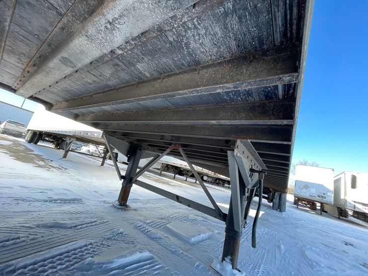 2022-stoughton-trailer-image-11