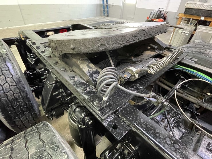 #6225-•-2021-freightliner-cascadia-semi-truck-(title-in-delay)-image-38