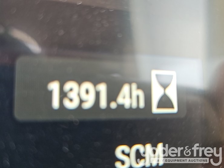 2021-caterpillar-325-image-39