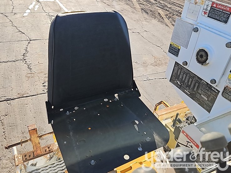 2009-sterling-acterra-image-34