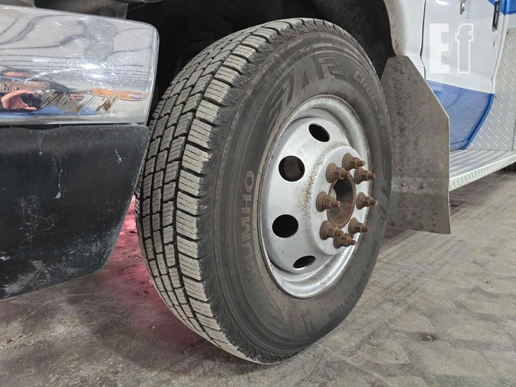 1996-ford-e350-image-25