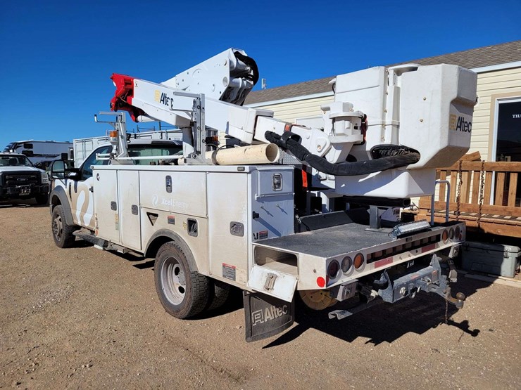 2019-ford-f550-image-8