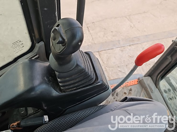 2020-volvo-ecr88d-image-34