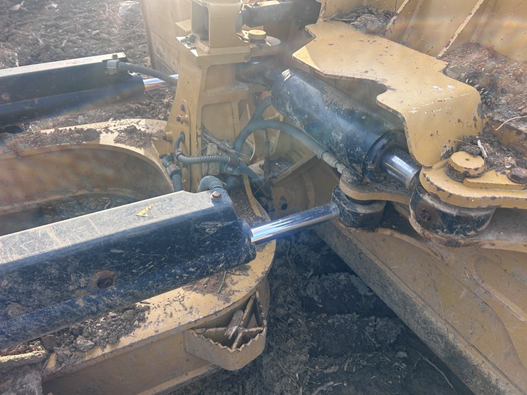 caterpillar-d6n-lgp-image-30