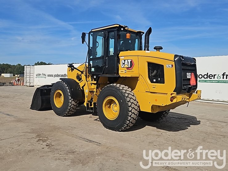 2026-caterpillar-926-image-4